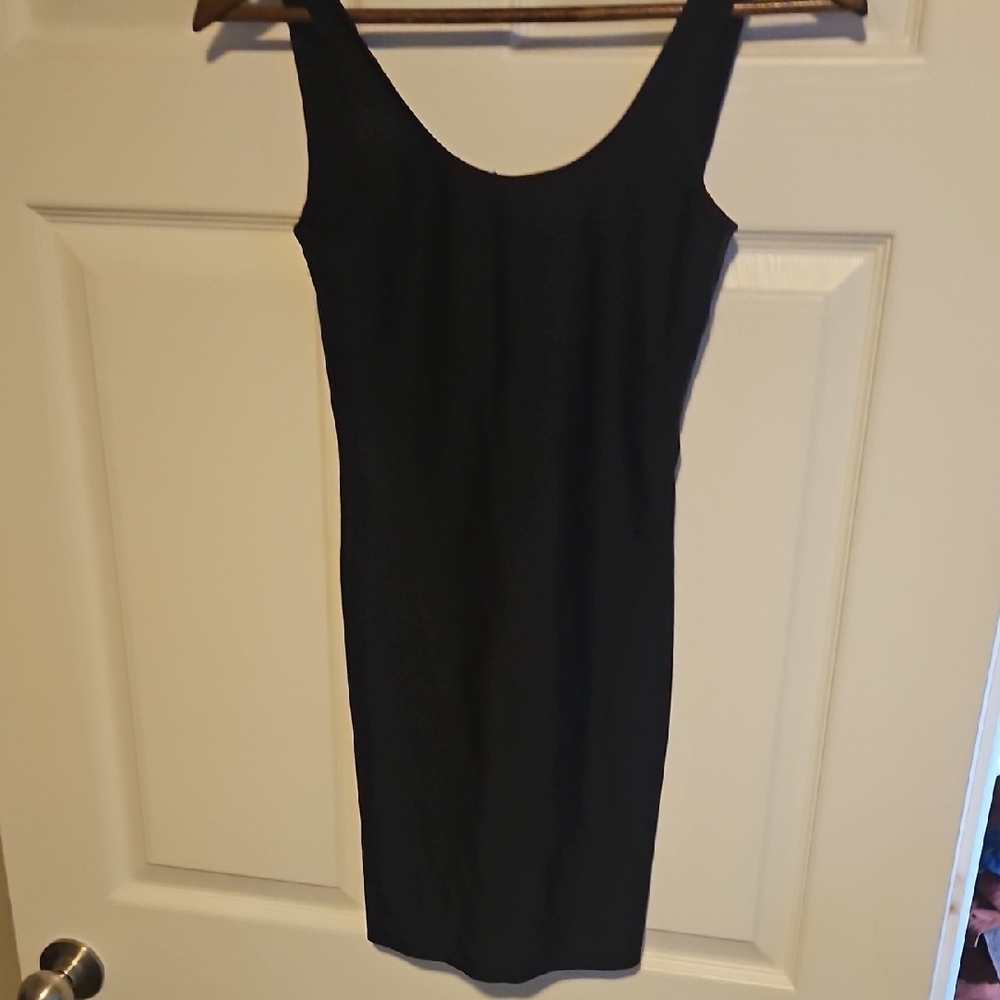 Forever 21 Black Sleeveless Sheath Mini Dress